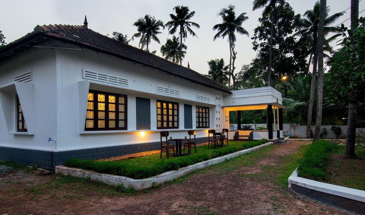 Piggy Hostel Varkala Exterior foto